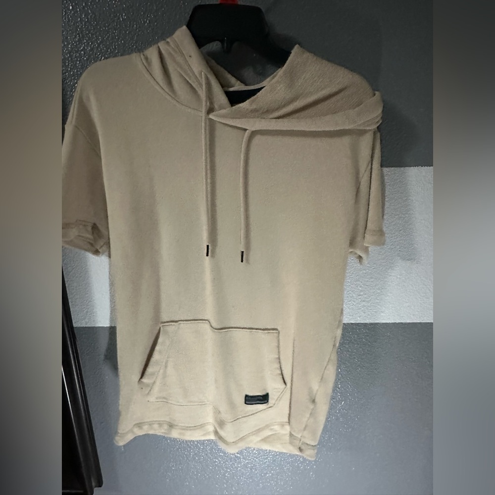 Hollister sweat shirt